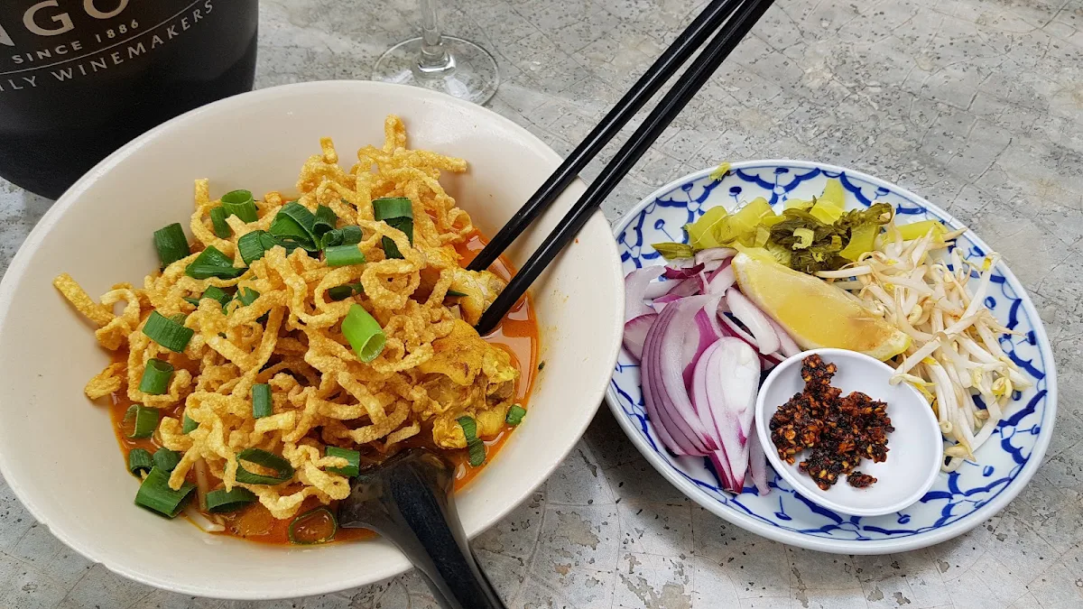 khao soi gai ข้าวซอยไก่